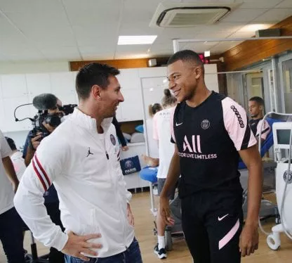 mbappe-messi_w416
