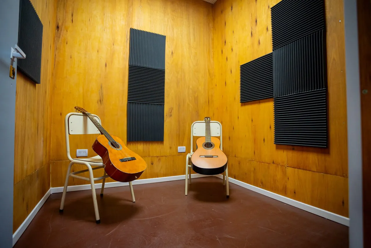 photo_2025-04-24_19-10-43